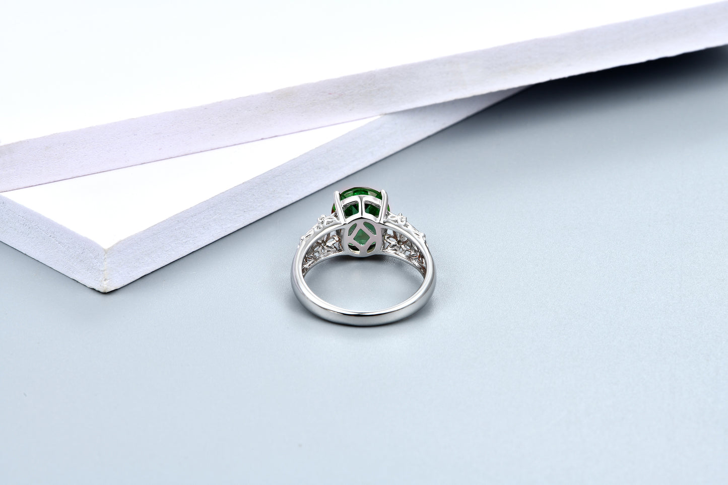 Lab Grown Emerald: 3.0 Carat Emerald Ring | S925 Plated White Gold