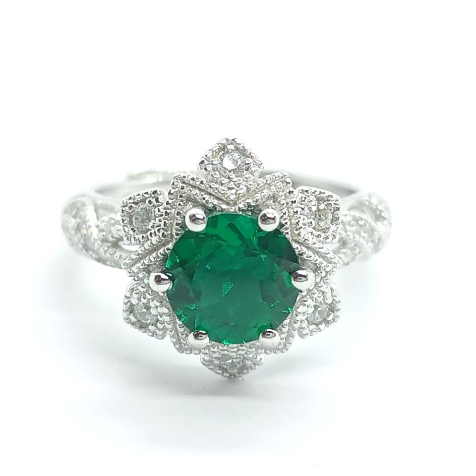Lab Grown Emerald Star Ring Round Cut Sterling Silver 925 Plated Platinum