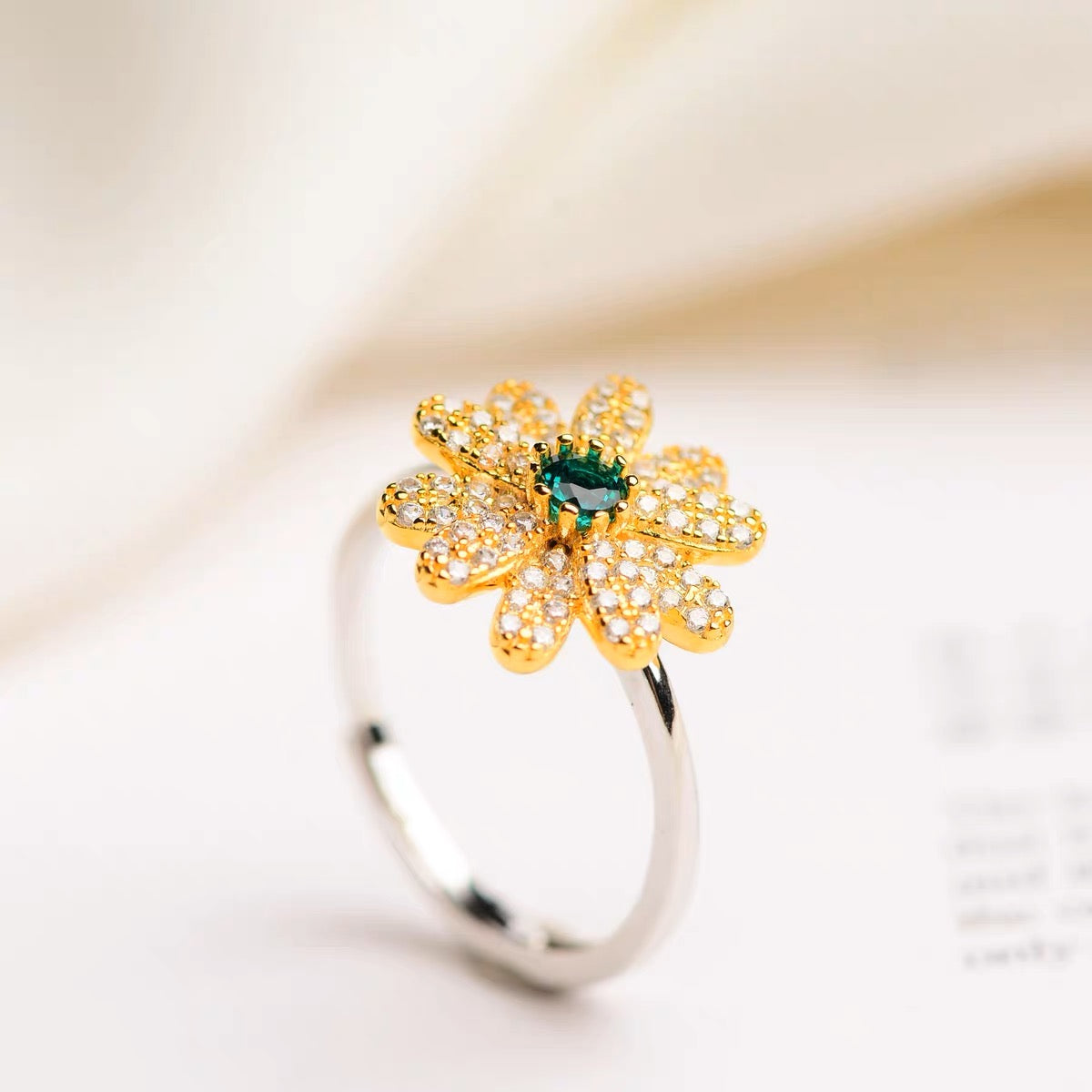 Lab Grown Emerald Sunflower Ring Adjustable（0.25ct）