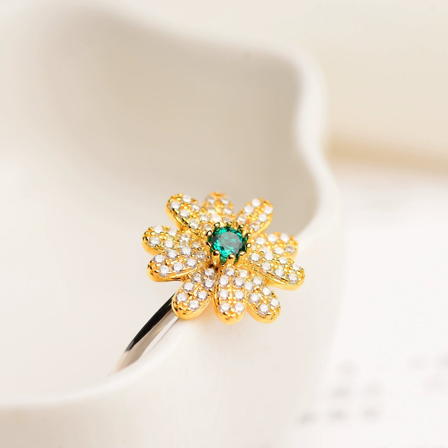 Lab Grown Emerald Sunflower Ring Adjustable（0.25ct）