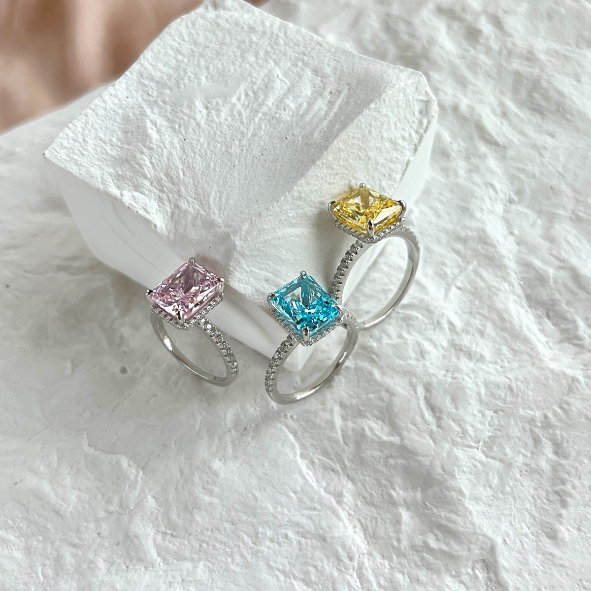 8A Zircon Ring | 925 Sterling Silver | White/Gold Rectangle